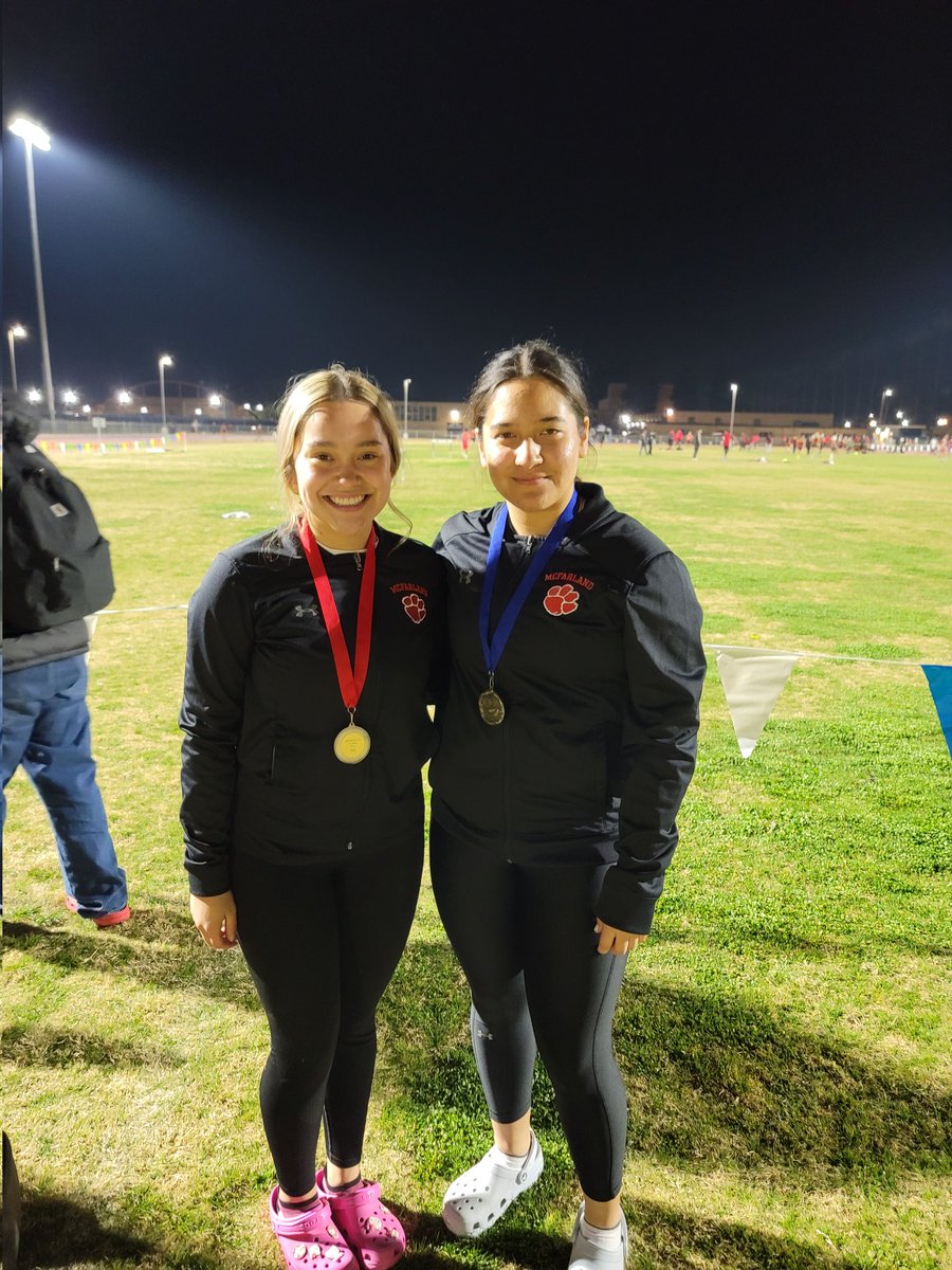 Congratulations, Mikayla Ayon and Jasmine Herrera, on your victories at the Delano Track Meet today.
Jasmine was first in shotput  and discus.
Mikayla took 2nd in discus. Way to go, Lady Cougars!