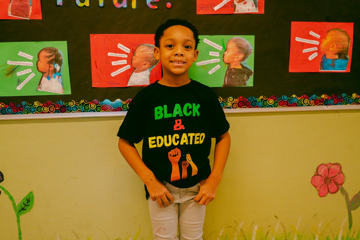 DoolittleEleme1's tweet photo. Rocking our JRD pride and spirit✊🏾🚀🖤💛! History in the making! @CrislerJoan @TheFundChicago @FulcrumEdSolns @ChandraSMathias @ChiPubSchools https://t.co/XPihuYPl4P