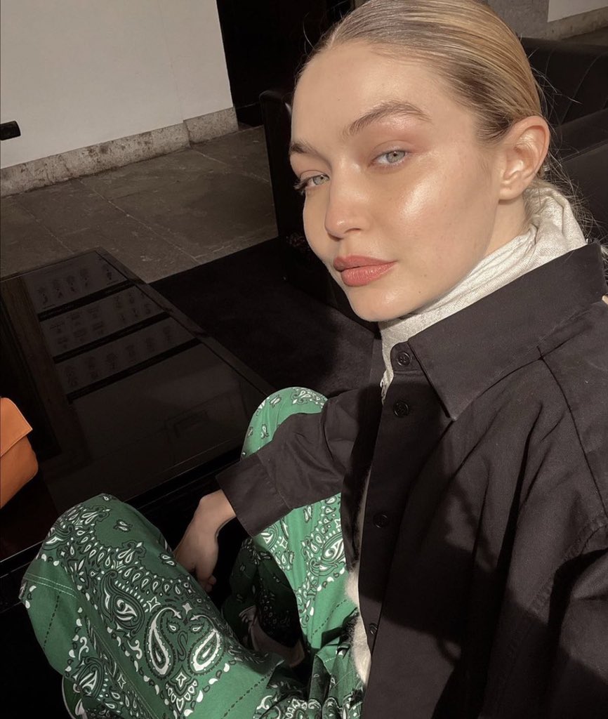 blondehadid's tweet photo. https://t.co/LVrkTyC673