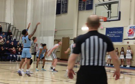 AMCCsports's tweet photo. MEDAILLE, LA ROCHE TO MEET IN MEN’S BASKETBALL FINAL https://t.co/WKcos3ZPJJ https://t.co/zt6zdhLw7B