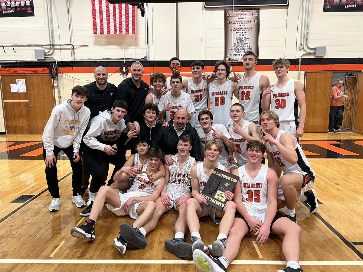 CATS (26-7) Win 41-37 vs Warren to Win the Regional Championship!! Proud of these guys!!!