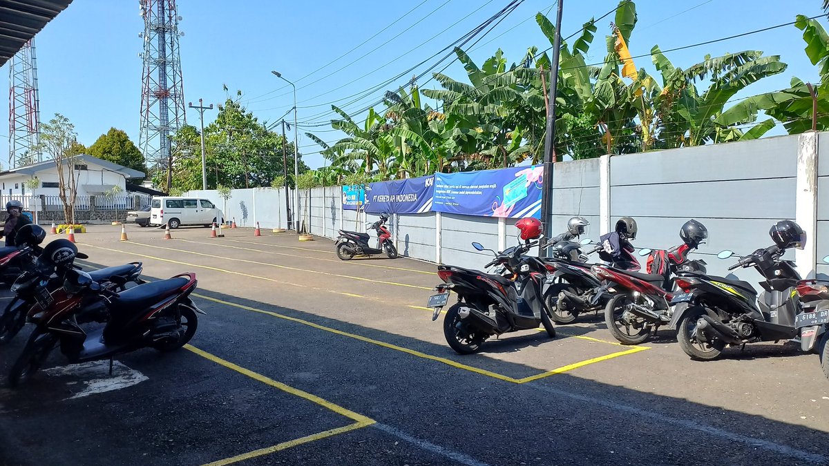 awas ntar sayang tweet media