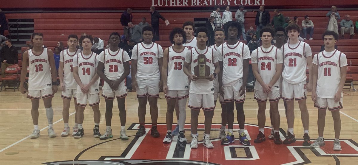 OHSsports's tweet photo. Congrats to our Red Devils basketball team on winning the 9th District Championship tonight vs Owensboro Catholic 59-49! Yata Carbon led the way with 27 and Amari Wales had 18. Regional Tourney next week at the Sportscenter! Let’s GO! #45 #FILD https://t.co/bICYCWyh3Z
