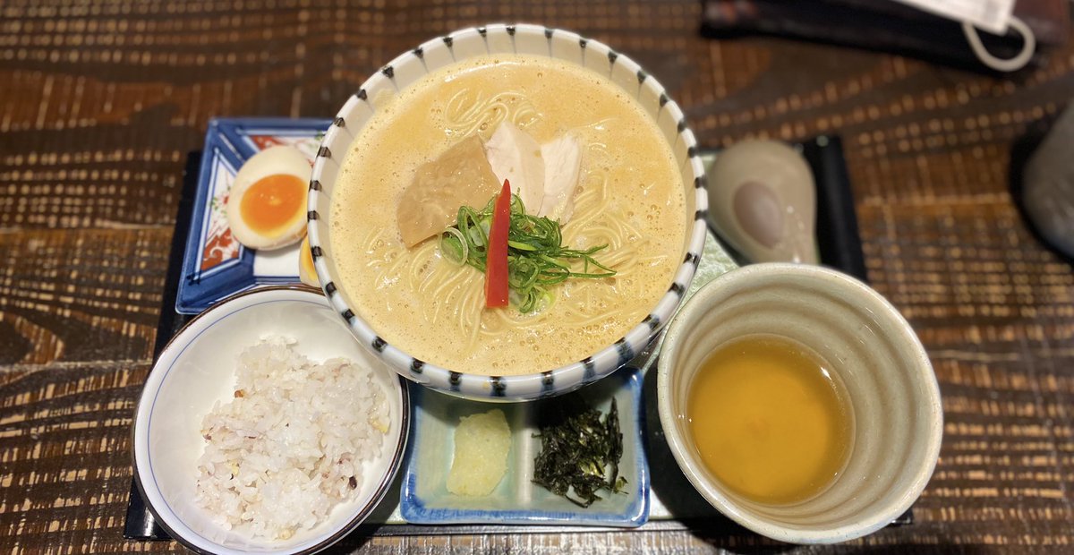 あたかま tweet media