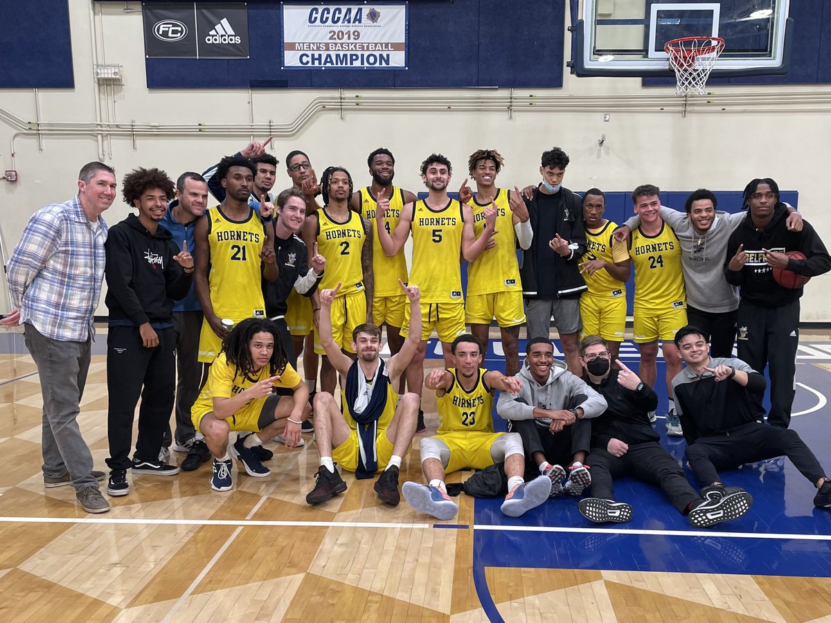 HornetNestHoops's tweet photo. With a 111-79 win tonight over Golden West, the Hornets (24-3, 14-2) clinch an Orange Empire Conference championship. Ronnie Stapp led us with 21 points, Kobe Newton had 20, Tristan Williams 17, Gaven Ramirez 13, Ryan Blackmon 11, Collin Reed 8, Daniel O’Neil 7. @sgnlthelgthoops https://t.co/Gv75mlbT0T