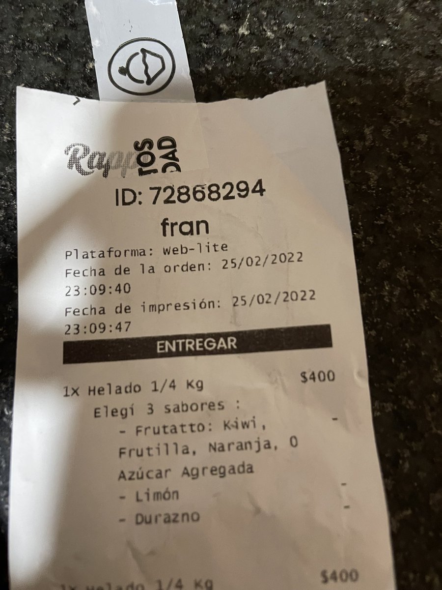 sofiaagnone's tweet image. Che me mandaron el pedido de helado de Fran en vez del mio y lamentablemente fran se pidio unos gustos de mierda. El soporte de rappi no me da pelota. QUIERO MI DULCE DE LECHE GRANIZADO lpm @RappiArgentina