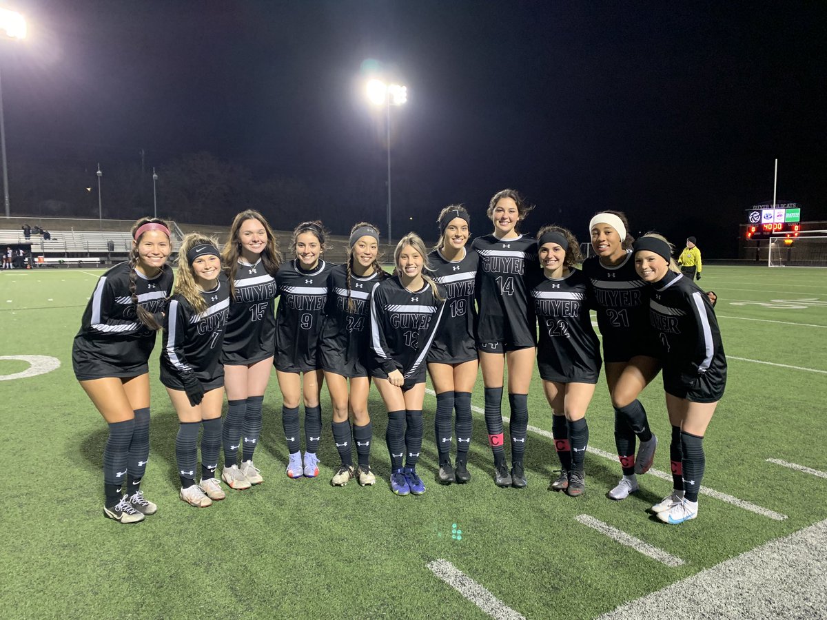 A senior night win is the best kind of WIN!! 

Goals scored by @haydencolsonn, <a href="/kendalmitchell_/">Kendal</a>, <a href="/trinitycox2004/">TrinityCox_</a>, @hannahjanolo_ <a href="/fcdsisley22/">sisley stephens</a> <a href="/CogdellKensey/">kensey cogdell</a> <a href="/MadeleineLands1/">madeleine landstad</a> &amp; Chanlar

Seniors, we love you &amp; are so proud of you! Thank you for the past four years, not done yet!!