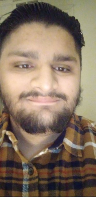 Face reveal because I actually look decent it 👉👈 (may or may not have been high 😂) https://t.co/G56S