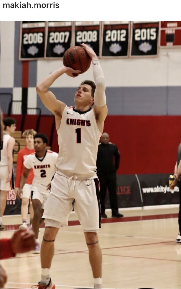 Bballmom75's tweet image. Locked in and ready for playoffs 💪🏻 #1 #knightsfam @makiahm23