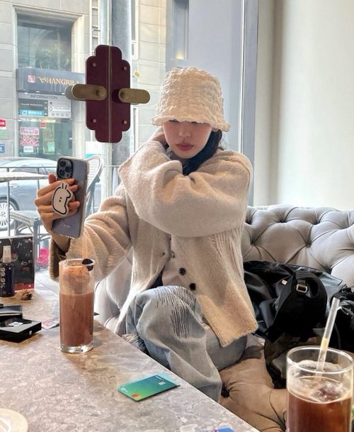 tarafanatic's tweet photo. Noze commented on Aiki's Instagram post

Aiki: Aigoo, why did the last picture go in!
Noze: ㅋㅋㅋㅋㅋㅋㅋㅋㅋㅋㅋㅋㅋㅋㅋㅋㅋㅋㅋㅋㅋㅋ❤️
Noze: You should've grabbed (my attention) again with another excuse... aigoo my heart https://t.co/IekgKb0dKo