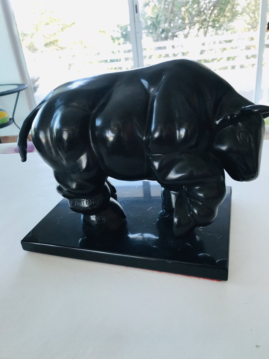 carovinales's tweet photo. Esta escultura es de #Botero. La voy a donar para apoyar las #quimios. ⁦@SocCivilMx⁩ https://t.co/TFM0leHRLV