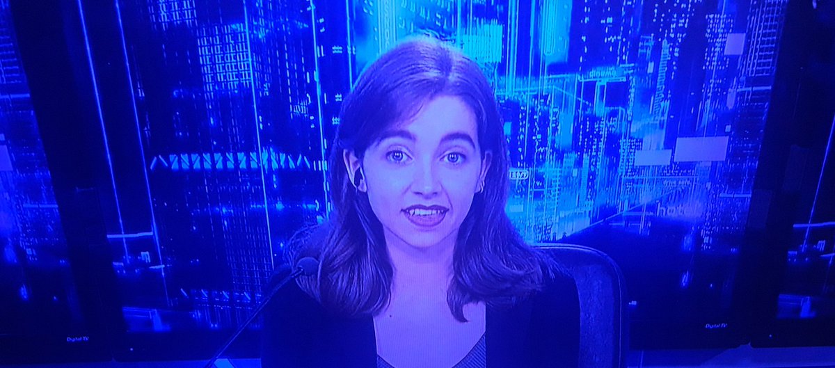 arcerito_myriam's tweet photo. #Trasnoche26 @canal26noticias HOY SÀBADO 26 DE FEBRERO ES EL ÚLTIMO PROGRAMA EN #Trasnoche26 DE @azulbiren SERÀ PARTE DE LA NUEVA PROGRAMACIÓN DE MARZO EN EL HORARIO DE 17 A 20HS @azulbiren TE VOY A EXTRAÑAR TODO LO MEJOR EN ESTÂ NUEVA ETAPA EN TU CARRERA BESO ENORME ❤😘😁📺🎤👏🏼 https://t.co/Gjpb6xlwOt