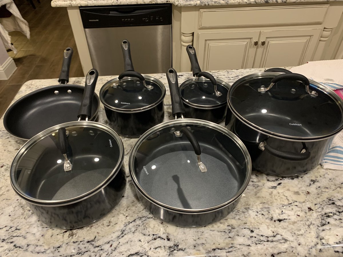 Angelique6529's tweet photo. My 3rd platinum and this is what I chose! So excited! I needed new cookware!@TorresTx71 @LMcmilian @HD8520 @8520CantBeatUS @pamcalhoun19 @CindyWi80237008 @ https://t.co/YYgFKSIzKg