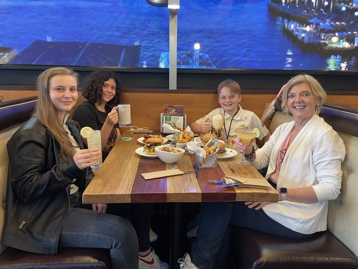 Enjoying dinner with my grandchildren at #Walhburgers at Circular Quay. Great to see people out and about in the city , in spite of the rain!