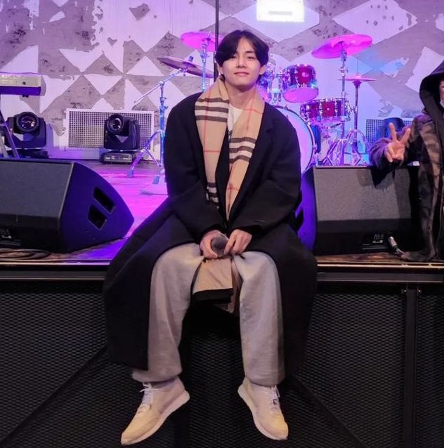 kingtan_O's tweet photo. 카페알바생 ㅈㄴ 침착하다 ..
나였음 컵 뚜껑에 내 번호로 도배하고
컵 옆면에 내 자기소개 50줄 적음 https://t.co/ea6QM7BWAq
