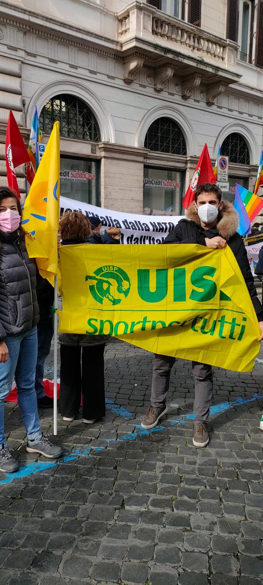 #SportAgainstWar questa mattina a Roma manifestazione nazionale “Si fermi la #guerra in #Ucraina, parta un vero processo di pace”. L'Uisp condanna l'aggressione militare russa e aderisce all'appello della Rete italiana Pace e Disarmo <a href="/forumterzosett/">Forum Terzo Settore</a>