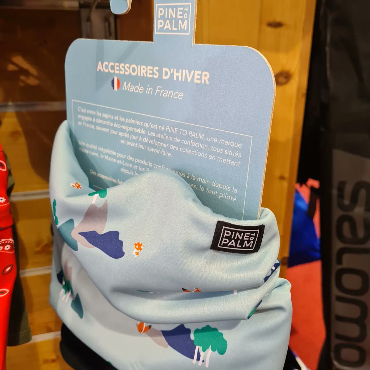 SamuelCollin2's tweet photo. Caches cou, caches cou/masques #MadeinFrance 🇨🇵 #boldoair #pinetopalm en vente chez @Skimium #gentianesports à @LesArcs #arcs2000 https://t.co/ioWTVsYh3Z