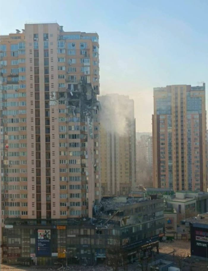 Yesterday and today we planned to have the @JavaDayLviv conference in Lviv with speakers from Ukraine and international speakers. But now we have the War with Russia ... Please support Ukraine!