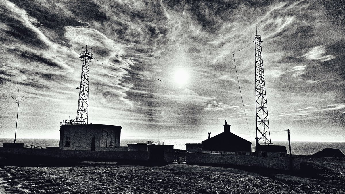 #Flamborough #headland this morning #blackandwhitephotography #Monochrome #eastyorkshirecoast #eastyorkshire #sea #cliffs #sky #peaceful #home