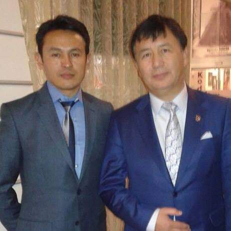 Anılar
 önceki Ankara Kırgız Cumhuriyeti'nin büyük elçisi sayın bakan İbrahim Yunusov bey ile yaptığımız bir programda yanyana resmimiz .