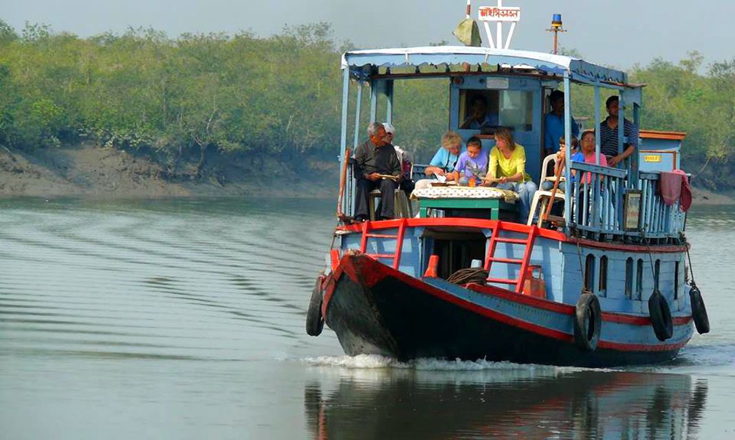 GhumIndiaGhum's tweet photo. The #Sunderban #VivadaCruise #tour is an exciting our #package customise by #GumIndiaGhum and this Sunderbans #cruisepackage is most popular among #travellers, Being on this tour will offer you a lifetime-travel experience. Tour starts with see more at: https://t.co/ZnZ06mo7bY https://t.co/COtELsNtIA