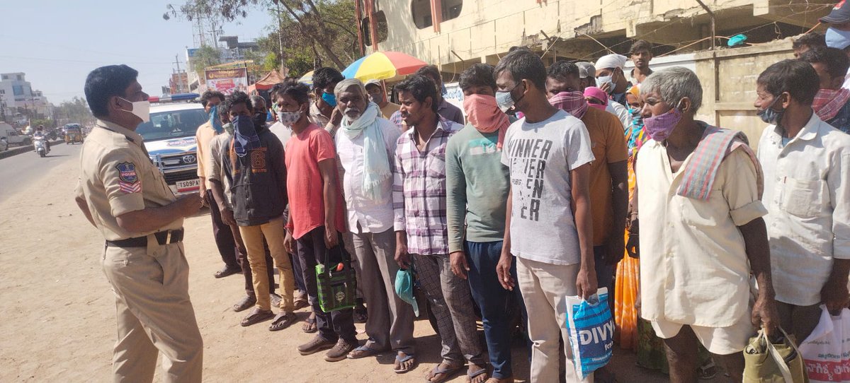 psshadnr_cyb's tweet photo. #ShadnagarPolice Staff Conducted awareness programme, explained on Ganja, Drugs, #CyberCrimes, CC Cameras and Property Offence Cases at Mallikarjuna Colony, Shadnagar
ఉద్యోగాలిప్పిస్తా, రుణాలిప్పిస్తా..ఇలాంటి మాయామాటలు చెప్పి మోసం చేసేవారి పట్ల ప్రజలు తమ వివేకాన్ని ప్రదర్శించాలి. https://t.co/0fL0OfIVo7