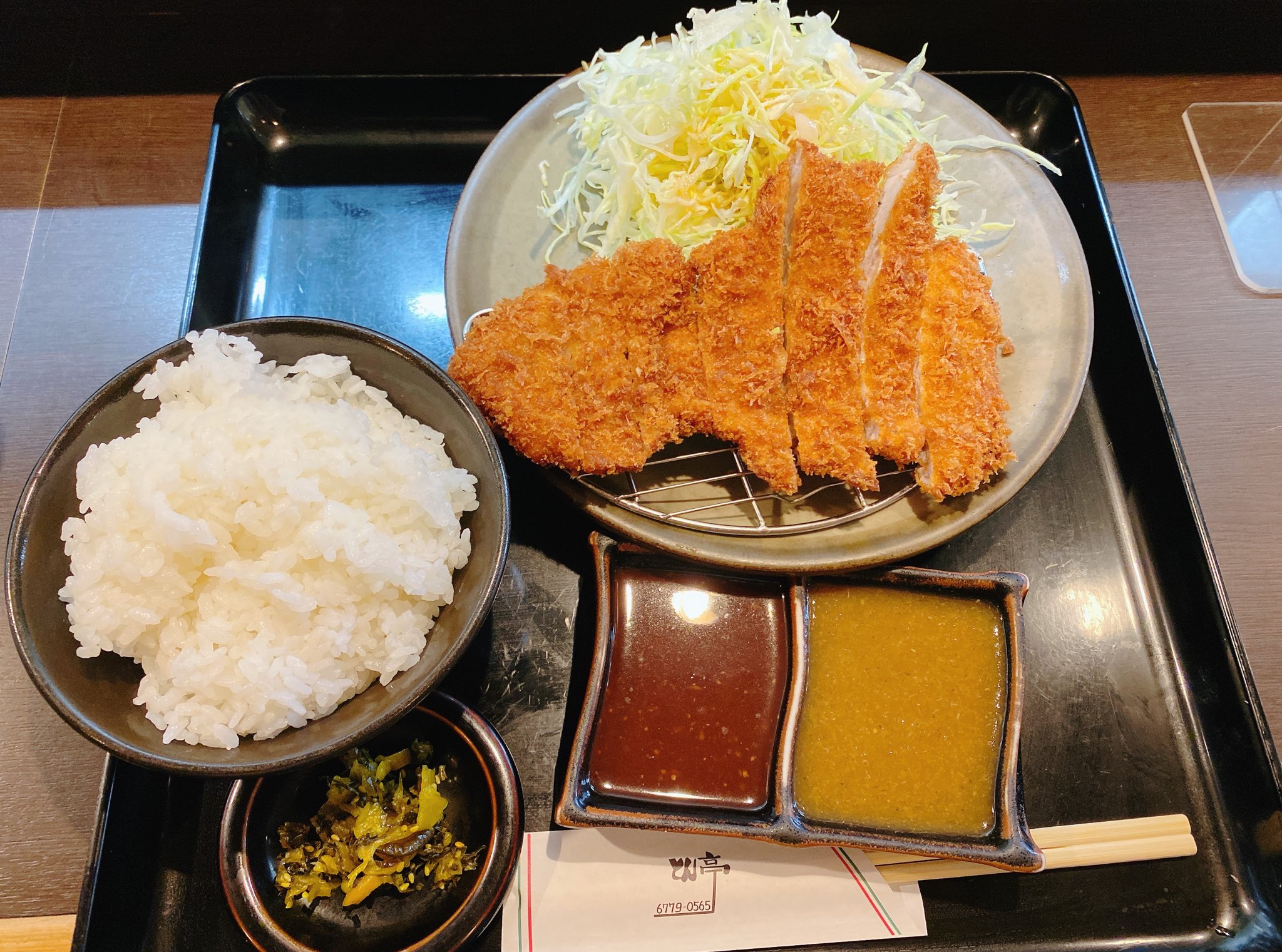 もうぇっぴぃ 初恋モーテル めちゃうまとんかつ食べました 元気もりもりです 本日大阪 寺田町fireloopにて 大阪の皆様お待ちしてまーす 取り置きまだできます T Co Vgjehn62zz Twitter