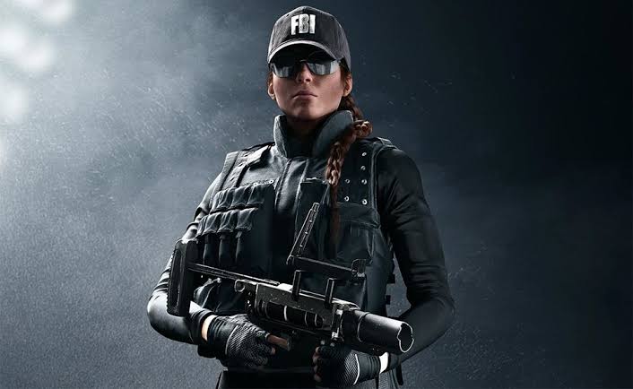 Игра в долгую. Shadman r6s. Tom clancy's rainbow six siege кавейра. M a k a r 6. M a k a r 6.
