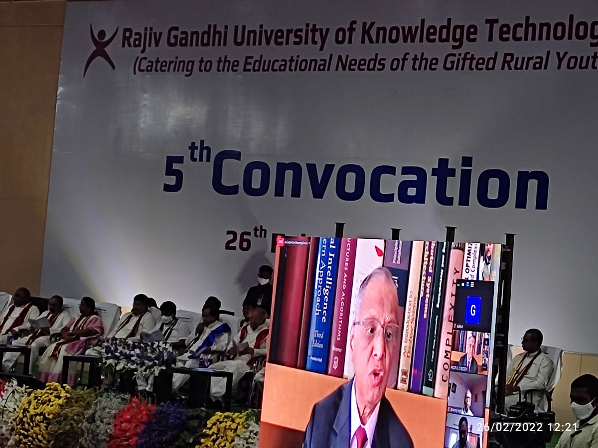 Hacker_4_CBN's tweet image. Chief Guest Infosys Chairman ❤

#IIITConvocation