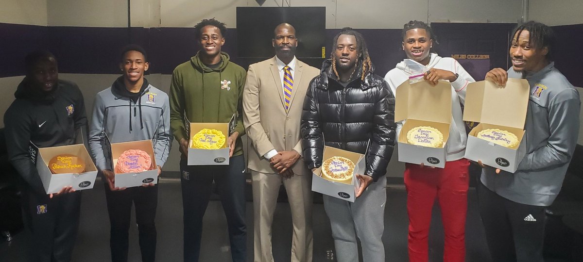 Fred Watson tweet media