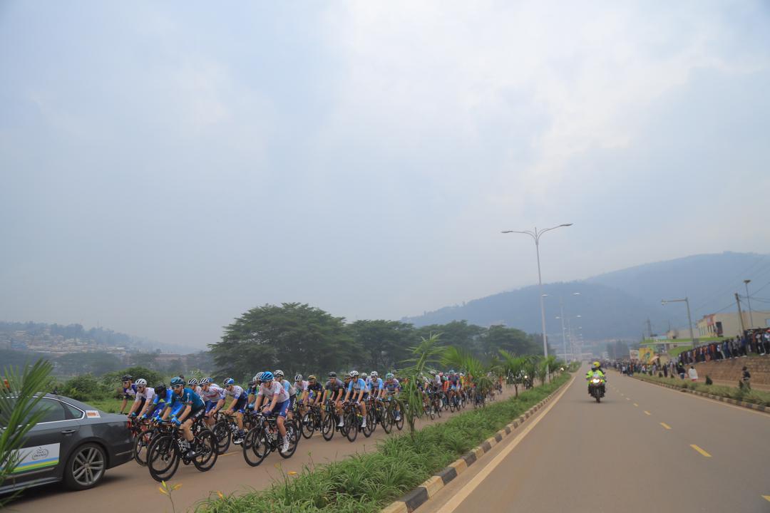 tour_du_Rwanda's tweet photo. #TdRwanda22 Stage 7 

Clean and Green - @CityofKigali, the host city of @Kigali2025 

#Kigali2025 https://t.co/F5PIKLXeLD