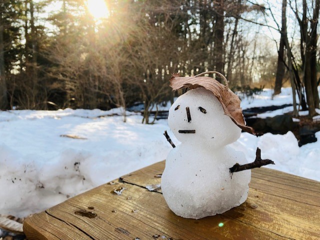 赤城自然園 夕焼けと雪だるま かわいい雪だるまを作ってくれたのは誰かな 艸 赤城自然園 群馬県 渋川市 雪だるま 夕焼け 冬の森 春はもうすぐ T Co Wn8rj4vghl Twitter