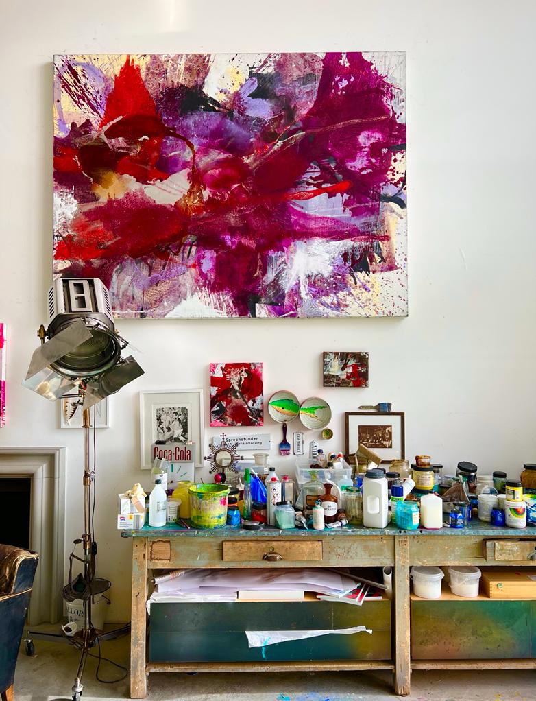 RalphGelbert's tweet photo. Glad to be back in my studio to finalise a new series, "Postcards from Cape Town", which I started during my trip to the city recently. It finally feels like Spring is in the air in Germany. #Atelier #Pfalz #ArtistStudio #Neustadt #Weinstraße #Künstler #ZumWohlDiePfalz https://t.co/tY4L6KNeVN