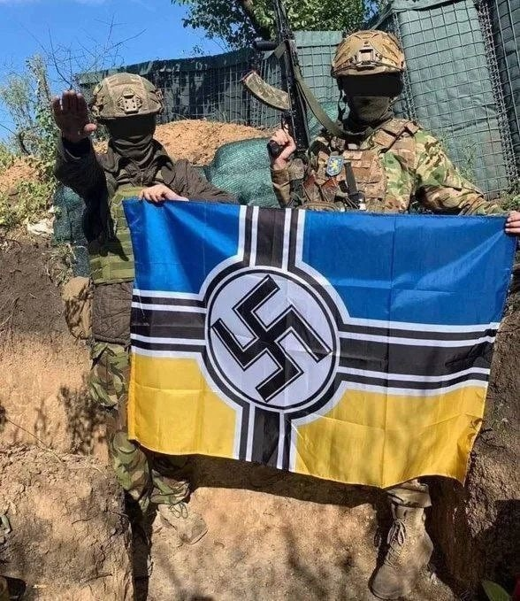 VladZinen's tweet photo. @ZelenskyyUa @vonderleyen Despite any sanctions, Russia is obliged to liberate Ukraine from the fascist government, which is the biggest threat to Russia and all of Europe! https://t.co/c2gaLV8H18
