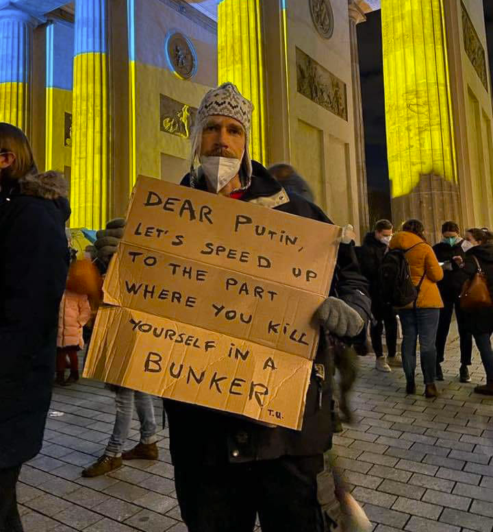 FULL ON YES! #BunkerBoyPutin #BunkerBoyTrump #PutinIsaWarCriminal