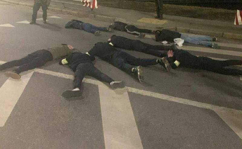 topwar_ru's tweet photo. Раздача автоматов привела к гражданской войне в Киеве
https://t.co/MPu6CsWfrL https://t.co/2vAobSjnBm