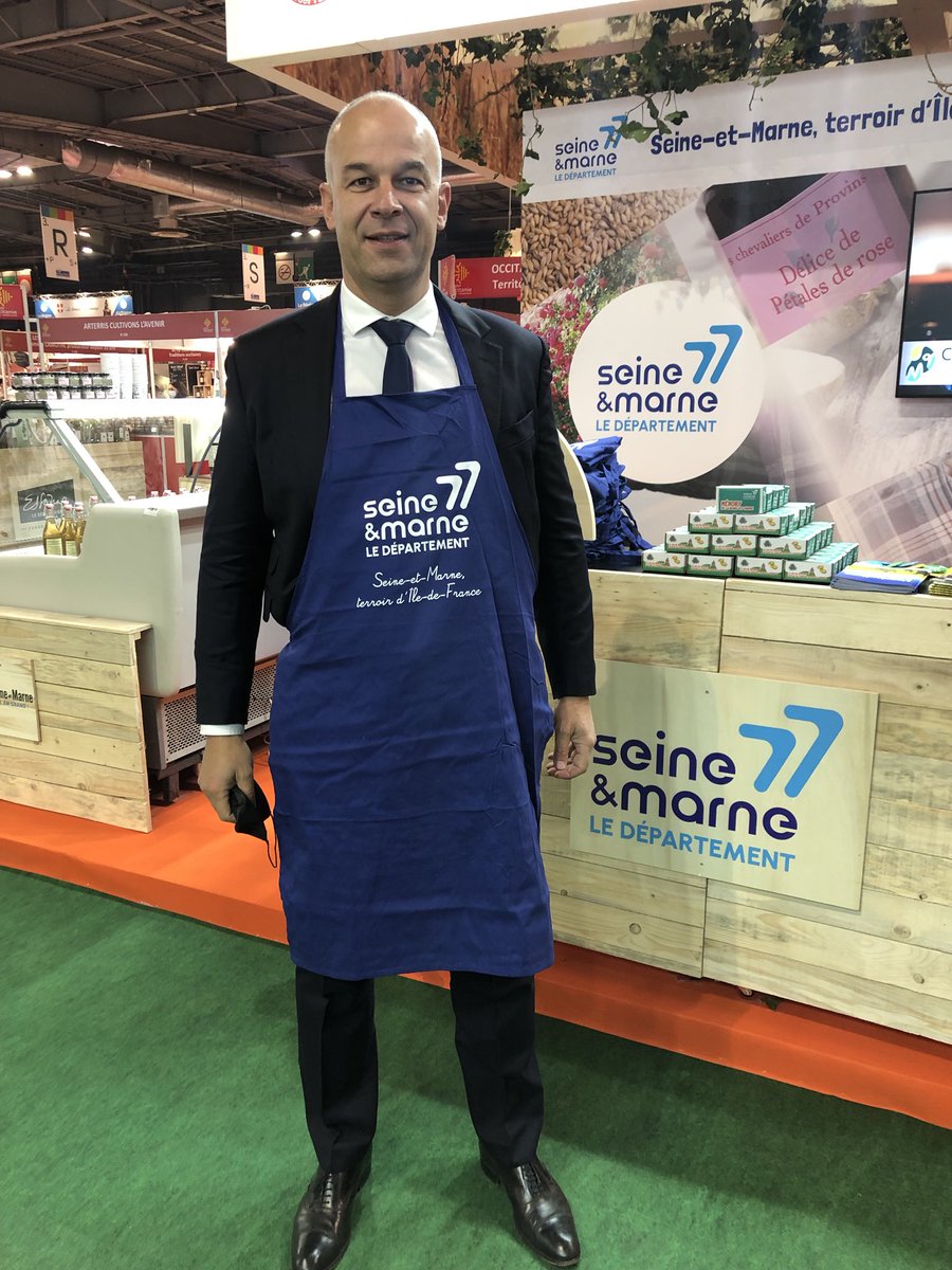 rousseautrocy's tweet photo. Merci à ⁦@Departement77⁩ pour sa présence au Salon de l’Agriculture. Fier de voir nos élus et nos producteurs agir ensemble pour la promotion de nos produits et nos terroirs ⁦@Jf_Parigi⁩ ⁦@FDSEA77⁩ https://t.co/30RwK5asHF