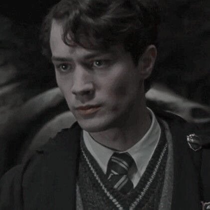 [ #томарри » #tomarry ]

для начала предлагаю 
избавиться от одежды

                      для начала предлагаю 
                      избавиться от трупа                  
                      в подвале 

что?
                               что?👉🏻👈🏻😚