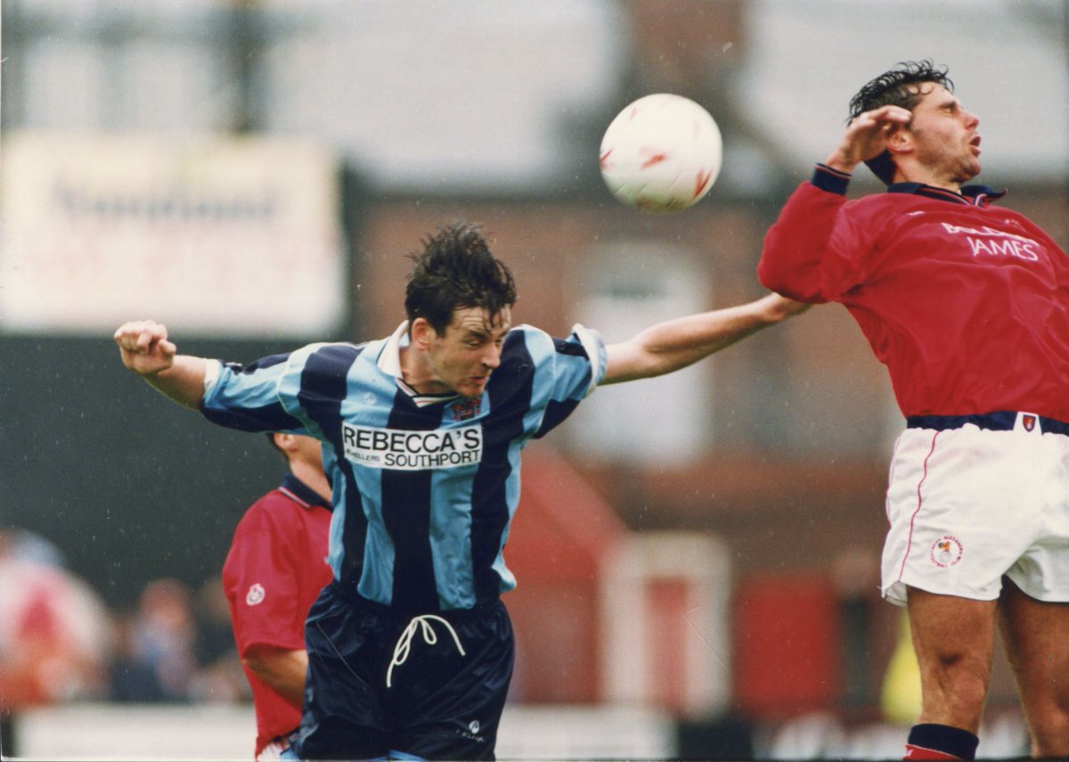 BFC_ExPlayers's tweet photo. Happy 49th Birthday today to former Pool defender ... Paul Stoneman @Stoneman5Paul
Hope you have a great day Paul !
👍😀🎂⚽️🍊
#TopMan
#LovedPlayingForThePool
#Stona https://t.co/XDTod6rJuo