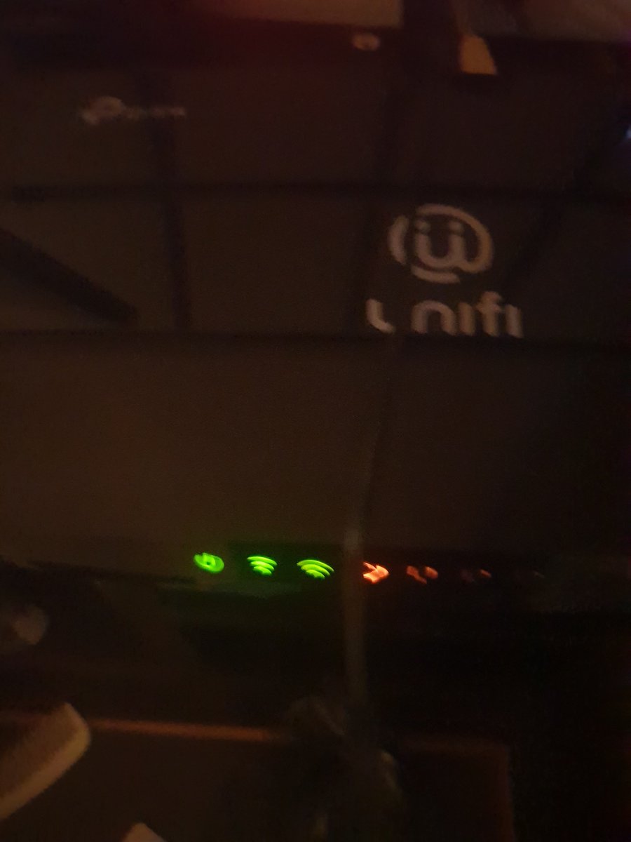 mukand's tweet photo. @helpmeunifi @unifi what's happening? More than 10 mins already reboot https://t.co/7B7AWGwaQz