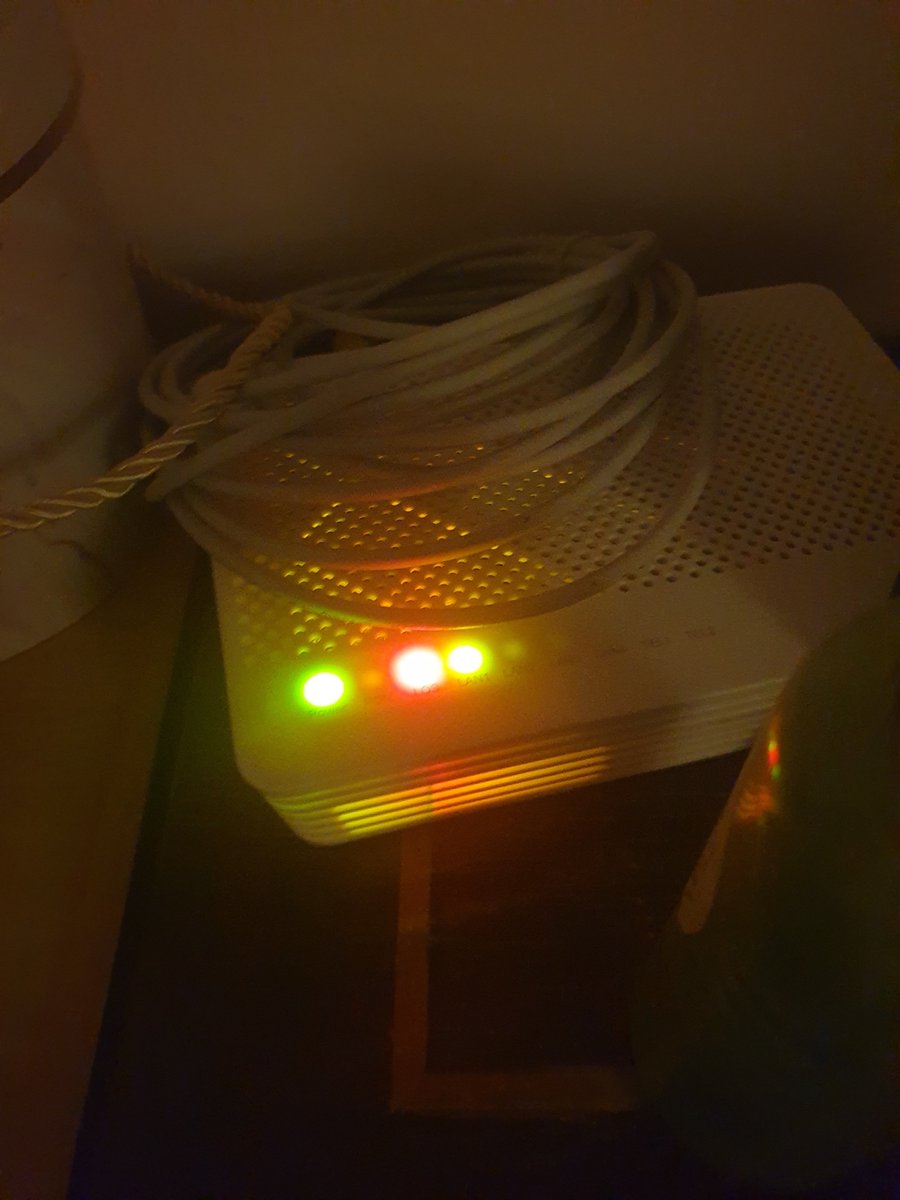 mukand's tweet photo. @helpmeunifi @unifi what's happening? More than 10 mins already reboot https://t.co/7B7AWGwaQz