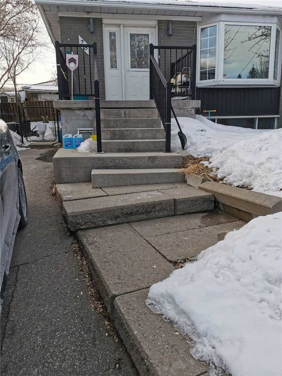 Manjit_Remax's tweet photo. New Listing! $1,700.00, 2BR, 1BA, 28 Lindsay Ave, Newmarket, ON L3Y 4N6, Full Details https://t.co/hAKefLqmF6 https://t.co/2ooPE69usO
