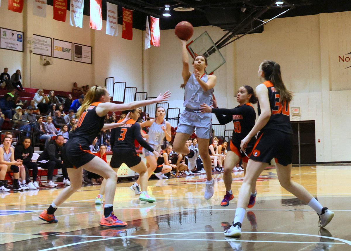 NorthwestWBB's tweet image. GAME DAY TRAPPER FANS!
Come support your Lady Trappers in their last home game, w/ an opportunity to advance in the Region 9 tourney in Casper🏆
🆚 Central Wyoming 
⏰ 2:30 p.m.
🏠 Cabre Gymnasium, Powell WY 
👀 youtube.com/channel/UCkxHx…

#TrapEm #GetTrappedRustlers