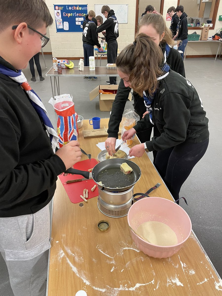centurionsesu's tweet photo. Pancakes and campfire donuts finished to varying standards 😋 #essexscouts #ukscouting #scouts https://t.co/uQybtXM78Q