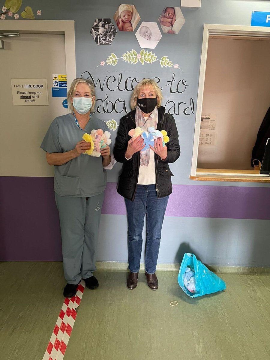 This week, we had an incredibly kind donation of hats from Crafty Ladies, all the way from Wiltshire!

So thank you again to every single person who has taken the time to make and donate items to us 💙

#lincolnmaternity #lincoln #lincolncountyhospital #labourward #bardneyward