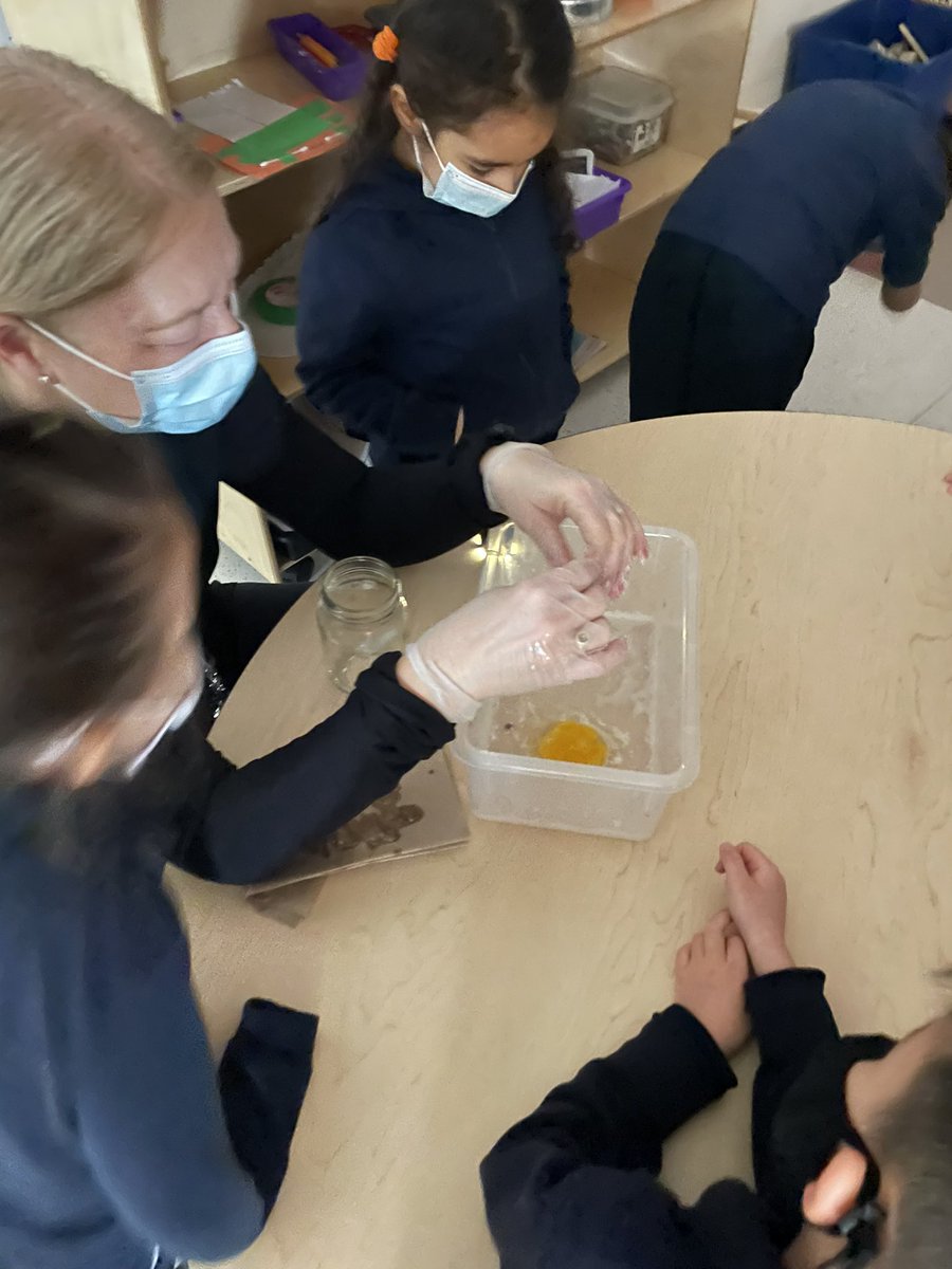 shan_martins's tweet photo. Egg experiment with Mrs. Thompson! Let an egg sit in vinegar over night and see what happens to it! Amazing predictions and observations. @StGregoryHCDSB @Gomes__Martins @RosinaThompson3 https://t.co/TBlpf1gQev