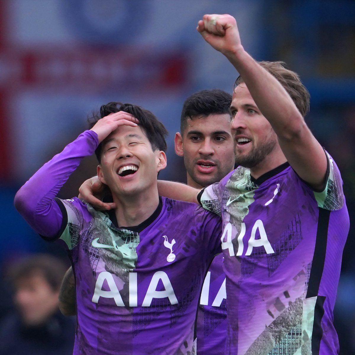 Spurs_KR's tweet photo. EPL 역대 최다 골 합작 기록의 주인공들 💙🤍 다시 한번 축하드립니다!! 🥳

#THFC #COYS #토트넘 #손흥민 https://t.co/nEBqxJSTz1