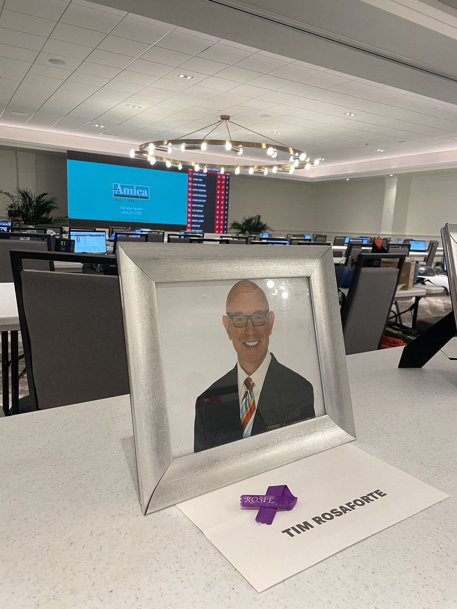 PGATOURAmanda's tweet photo. Remembering Tim Rosaforte this week at The Honda Classic, where I first had the pleasure of meeting him when I worked my first PGA TOUR event. 

He was kind and I am grateful for the years I was fortunate to sit behind him and watch a true journalist in action. https://t.co/BrlBhT8Ias