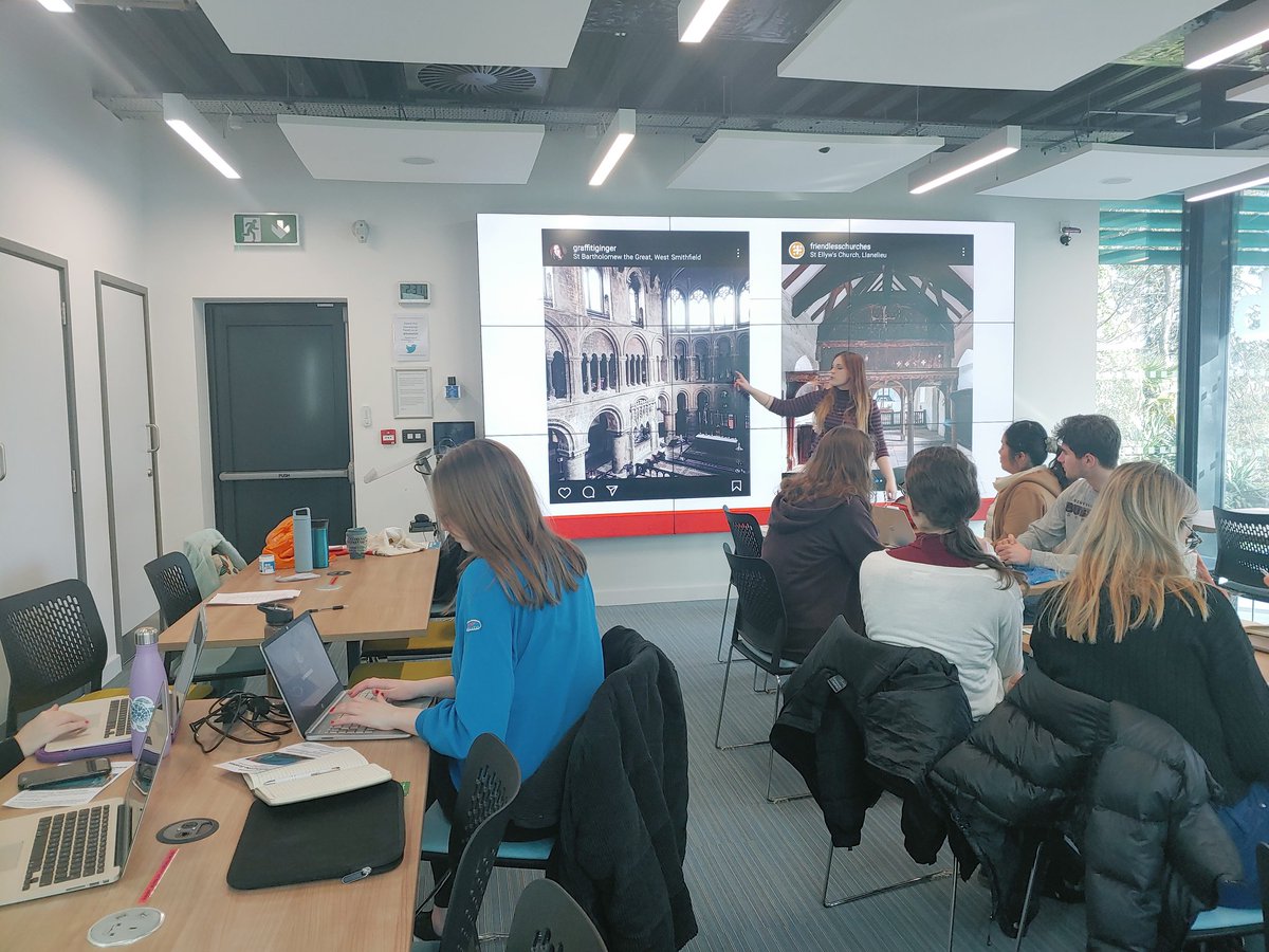 AA_Norton's tweet photo. @GraffitiGinger teaching about photography 📷for all your interior shots during our workshop #LearnHeritage #HistoryJobSkills https://t.co/SAKpNeUqfw