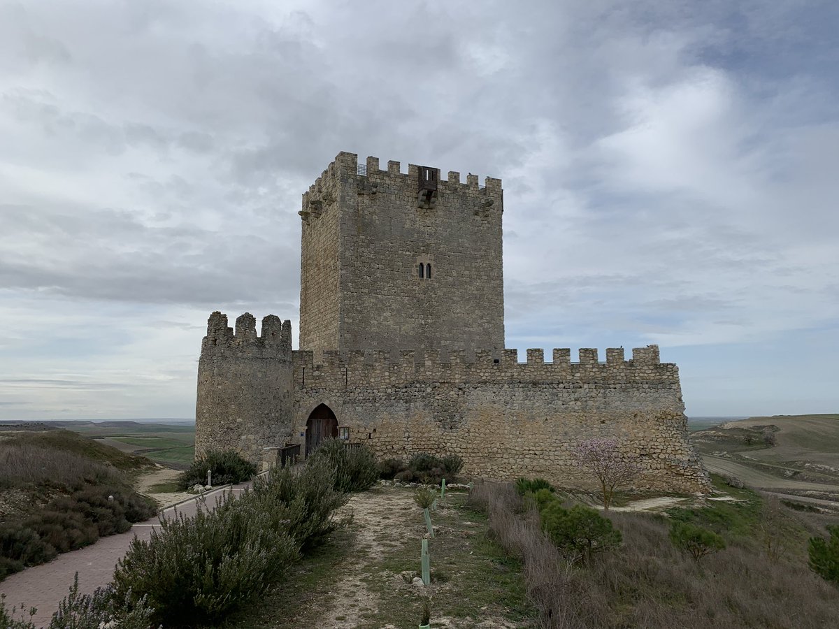 😍
No me digáis que no es bonita Castilla, aunque no tenga el neón de Schweppes

#Tiedra #MontesTorozos